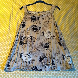 Maurices Mauve Floral Tank